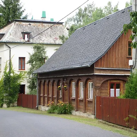 门西尔旅馆 招待所 Chřibská